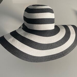 Stylish Black and White Striped Wide Brim Straw Hat